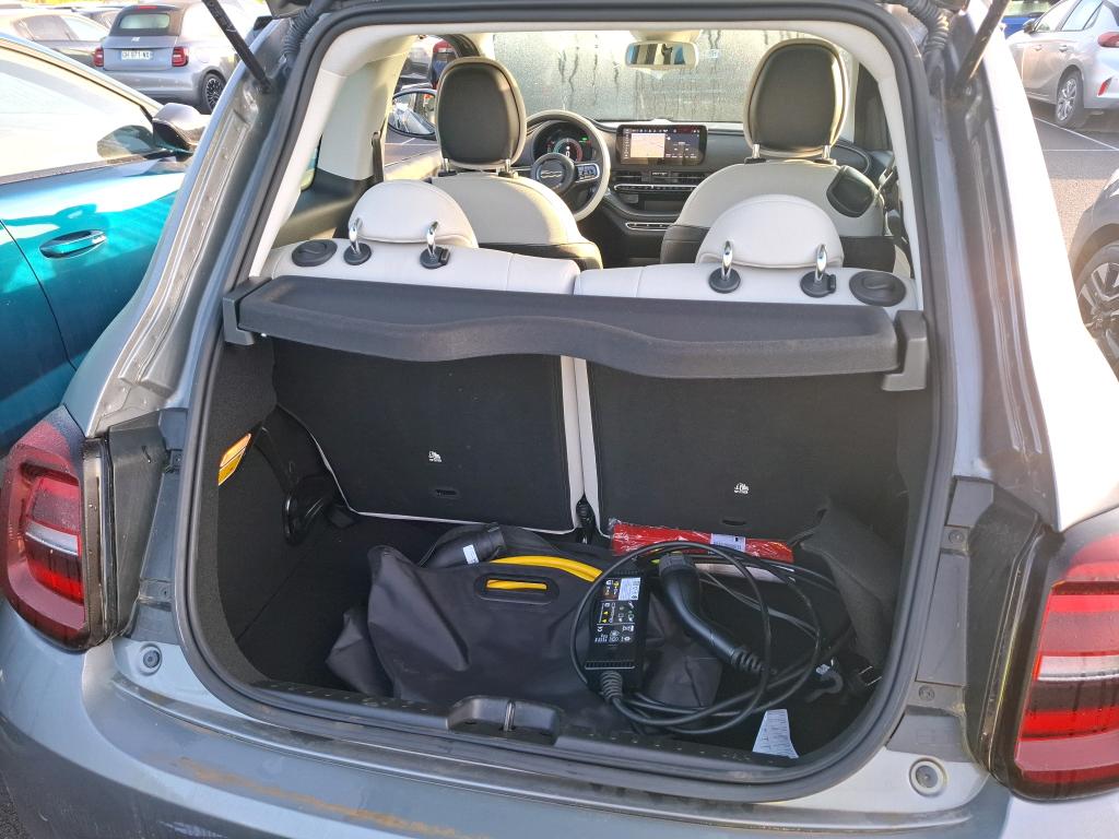 FIAT 500 3+1 e 118 ch La Prima 2023