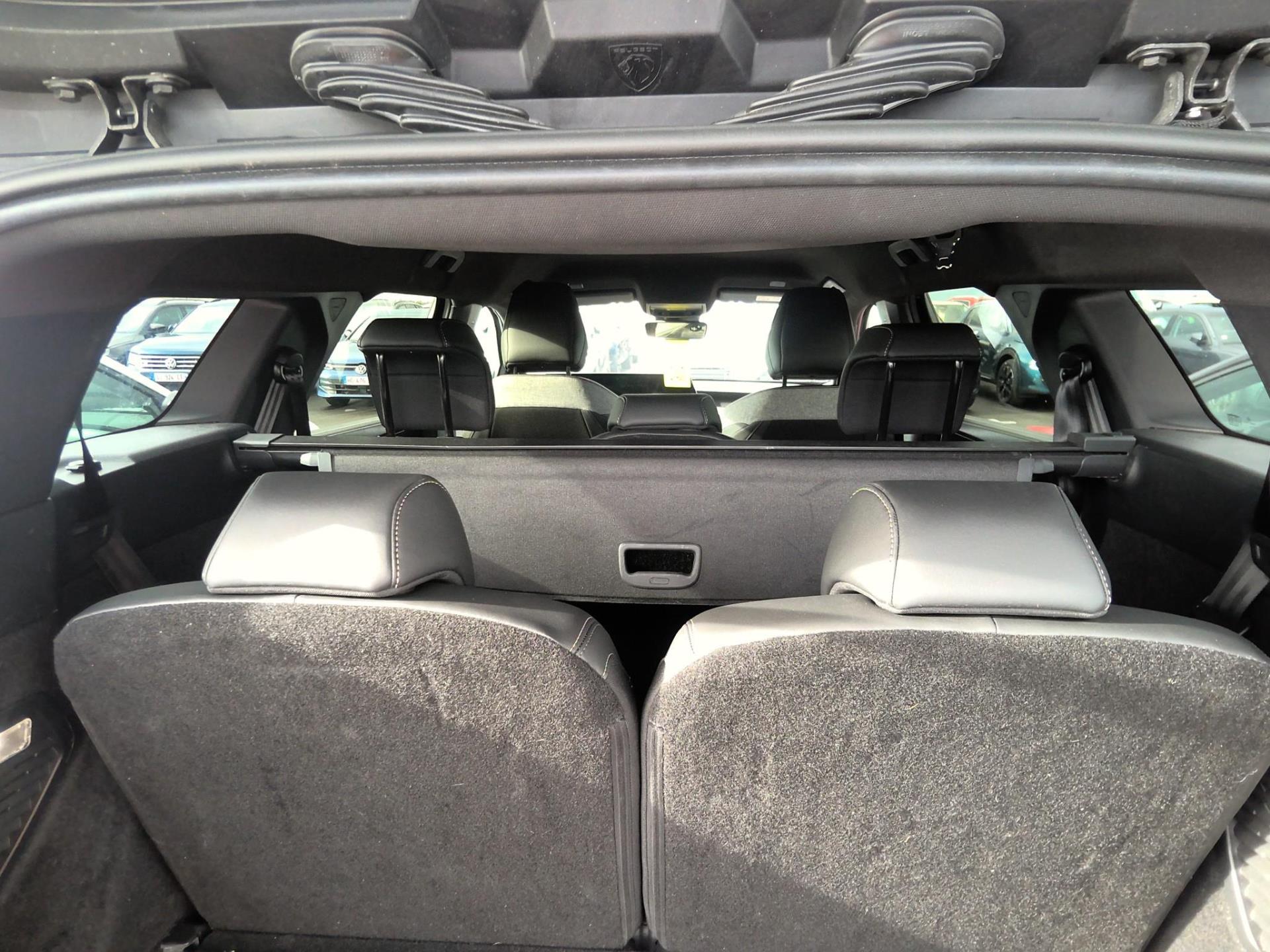 Peugeot 5008 Hybrid 136 e-DCS6 Allure 2025