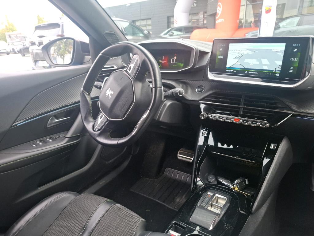 Peugeot 2008 PureTech 130 S&S EAT8 GT 2022