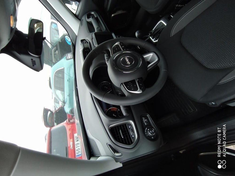 Foto Jeep Renegade 12