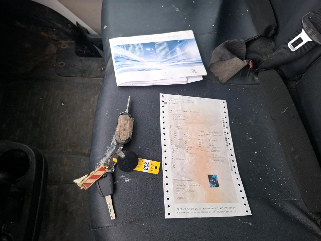 Peugeot BOXER TOLE 335 L3H2 BLUEHDI 110 PREMIUM 2019