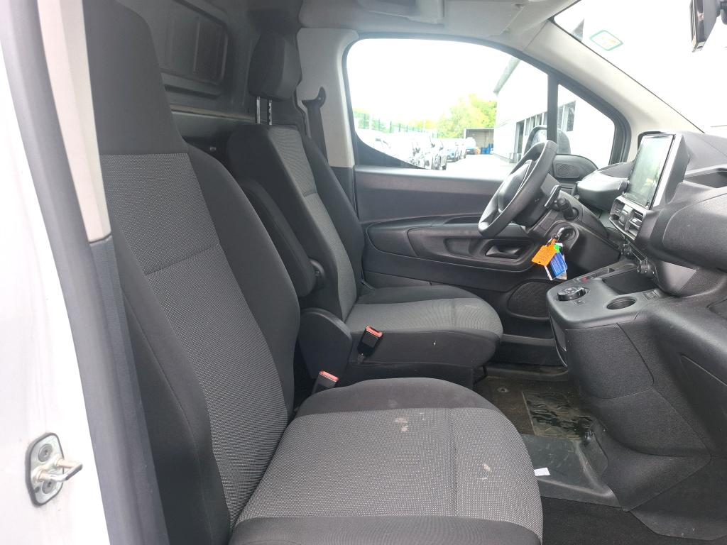 Peugeot PARTNER FOURGON LONG 950 KG BLUEHDI 130 S&S EAT8 ASPHALT 2021