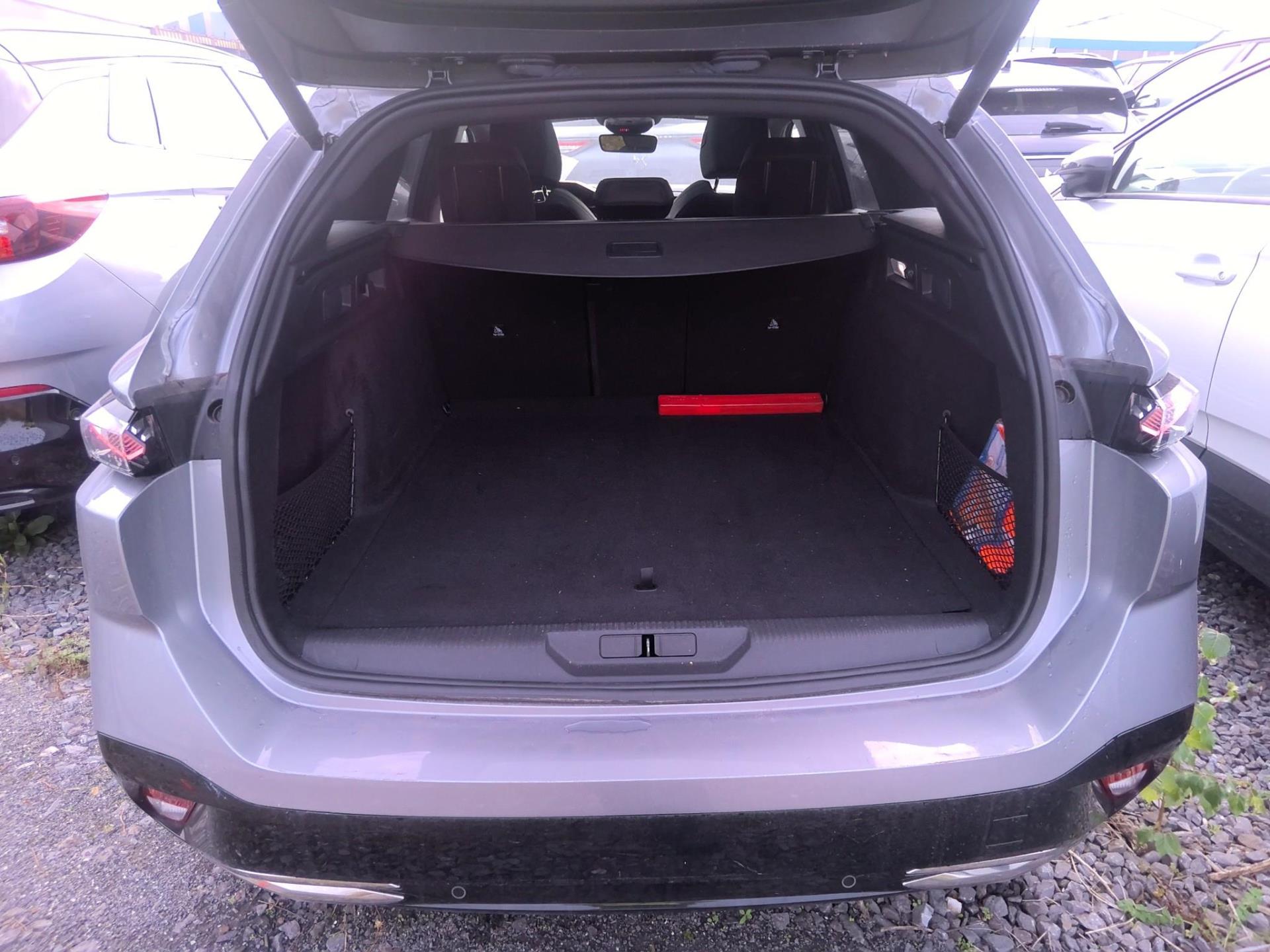 Peugeot 308 SW Hybrid 136 e-DCS6 GT 2024