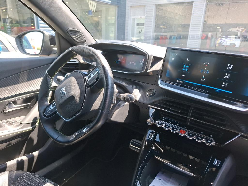 Peugeot 2008 PureTech 130 S&S EAT8 GT 2022