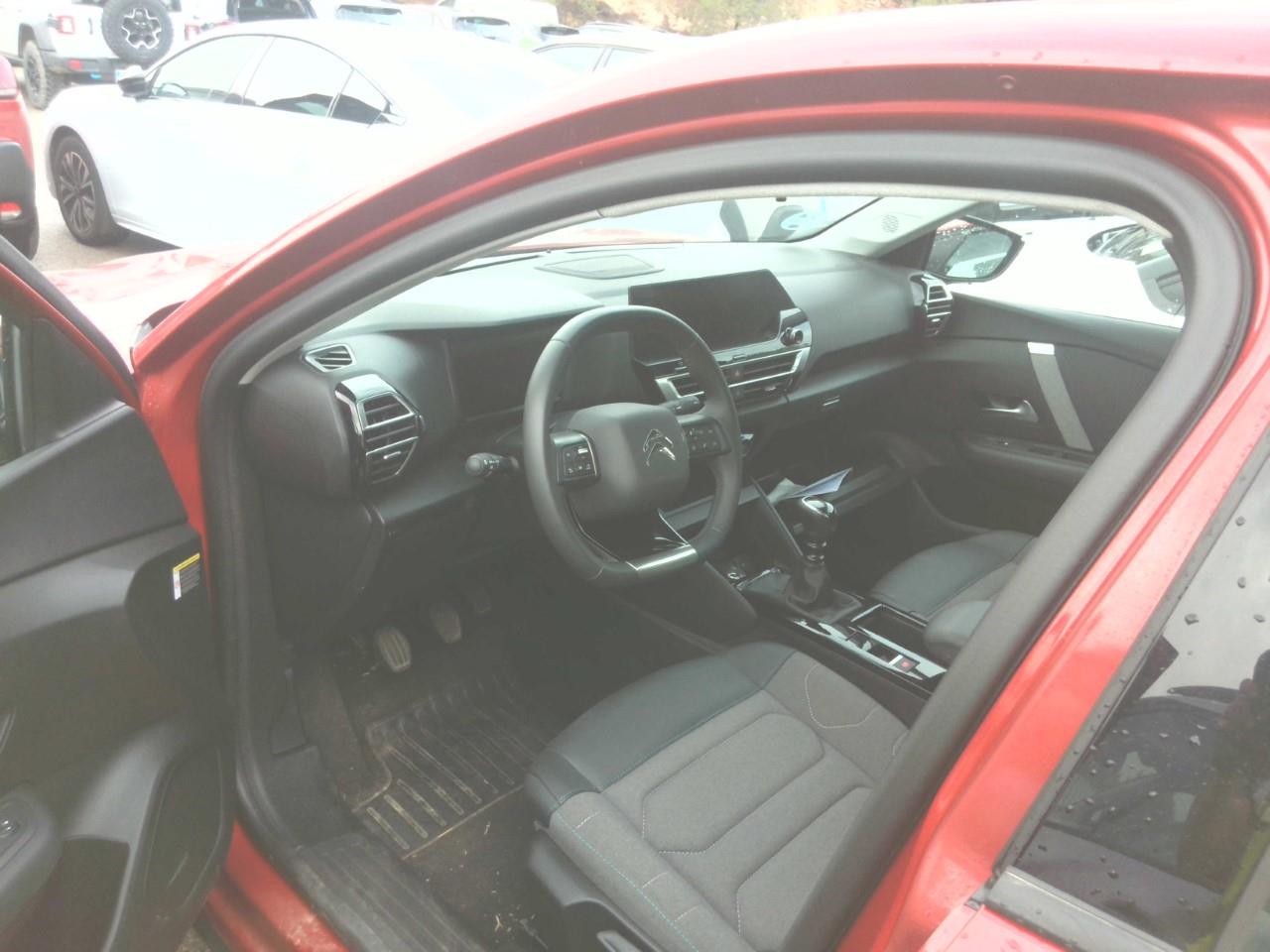 Foto Citroën C4 X 3