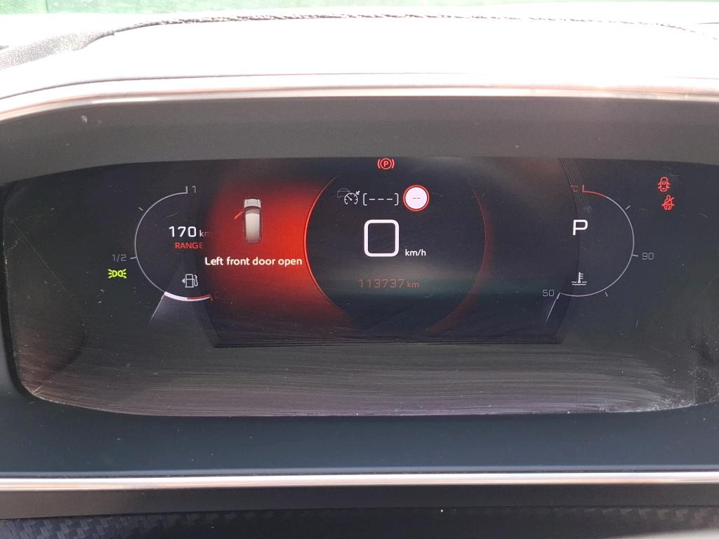 Peugeot 2008 BlueHDi 130 S&S EAT8 Allure Business 2021