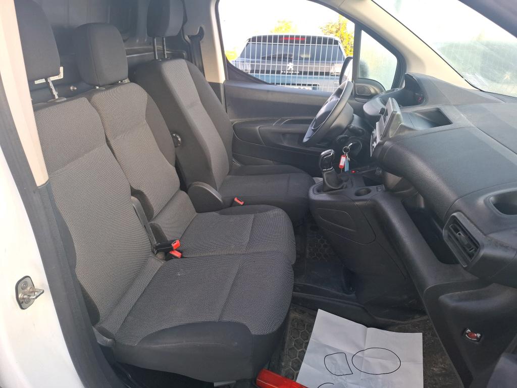 Peugeot PARTNER FOURGON STANDARD 650 KG BLUEHDI 75 BVM5 PREMIUM 2021