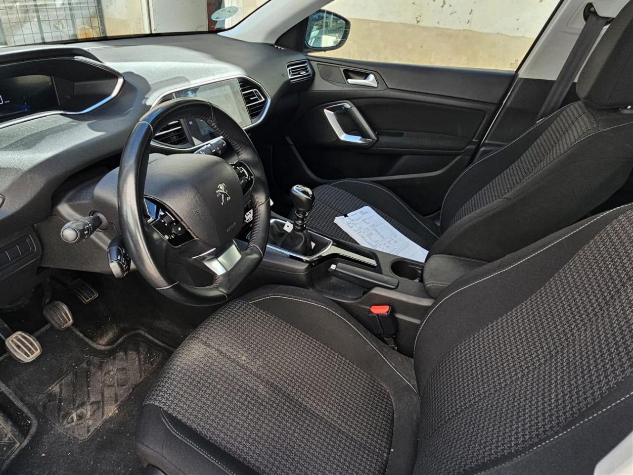 Foto Peugeot 308 6