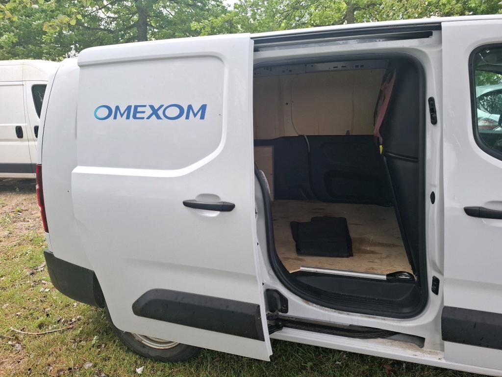 Peugeot E-PARTNER FOURGON XL 750 KG 136 CH BATTERIE 50 KWH  2023