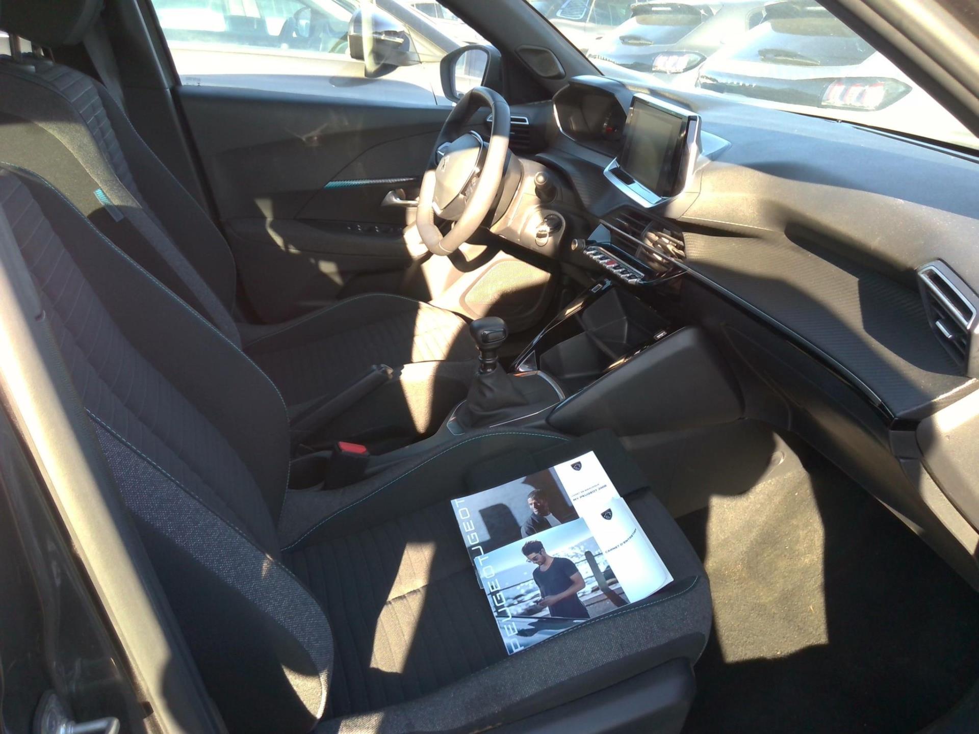 Peugeot 2008 PureTech 100 S&S BVM6 Style 2023