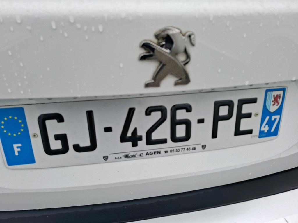 Peugeot 2008 PureTech 130 S&S BVM6 Active Pack 2022