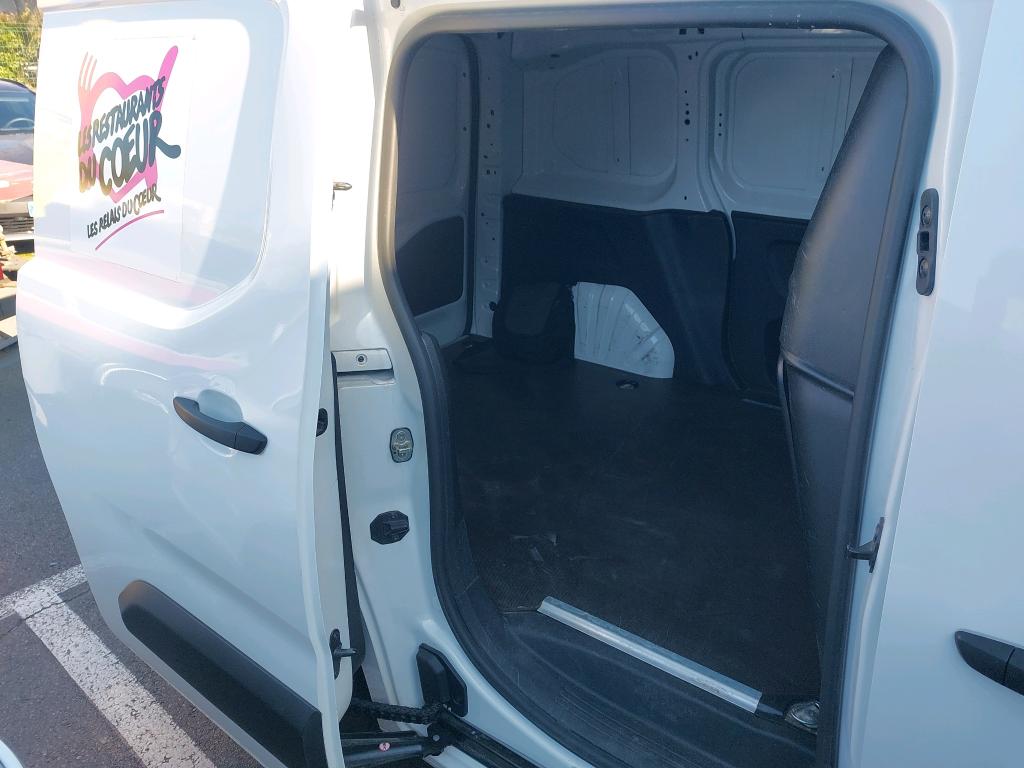 Opel COMBO CARGO 1.5 100 CH S/S L1H1 BVM5 STANDARD PACK CLIM 2021