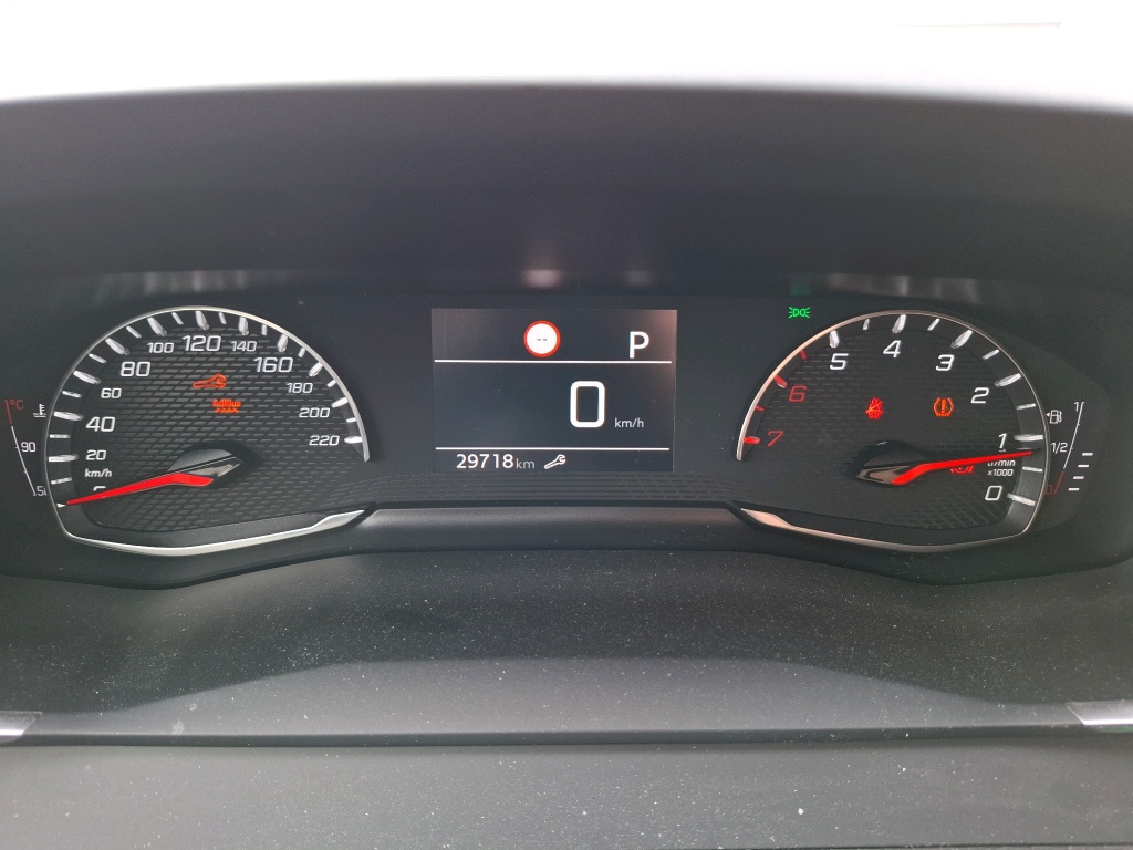 Peugeot 2008 BlueHDi 130 S&S EAT8 Allure 2022