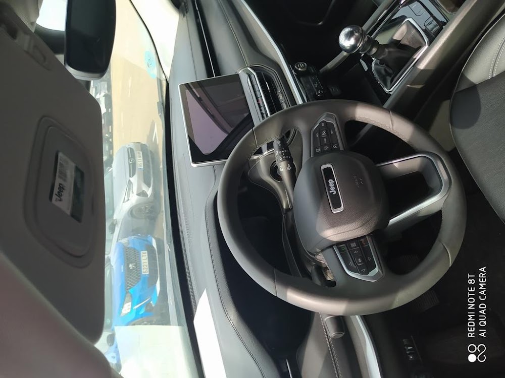 Foto Jeep Compass 11