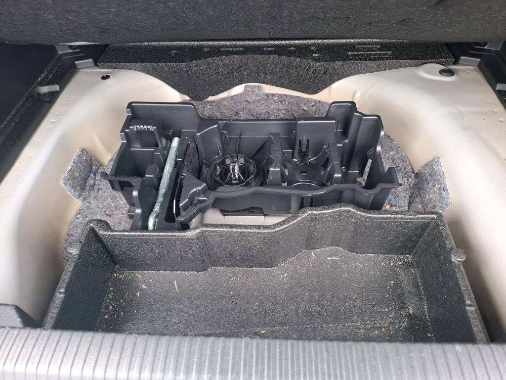 Peugeot 2008 PureTech 130 S&S EAT8 Allure 2024