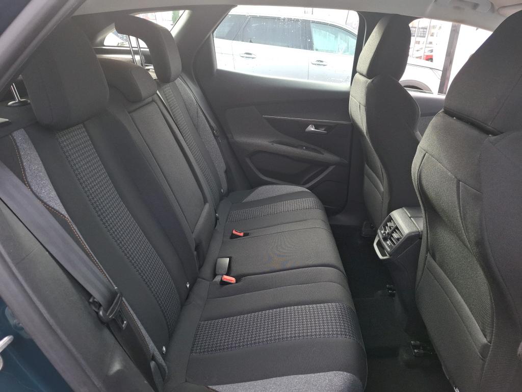 Peugeot 3008 BlueHDi 130ch S&S EAT8 Active Business 2021