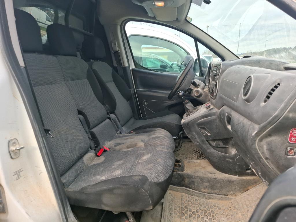 Peugeot PARTNER FOURGON STANDARD 1.6 BLUEHDI 100 BVM5 PREMIUM 2017