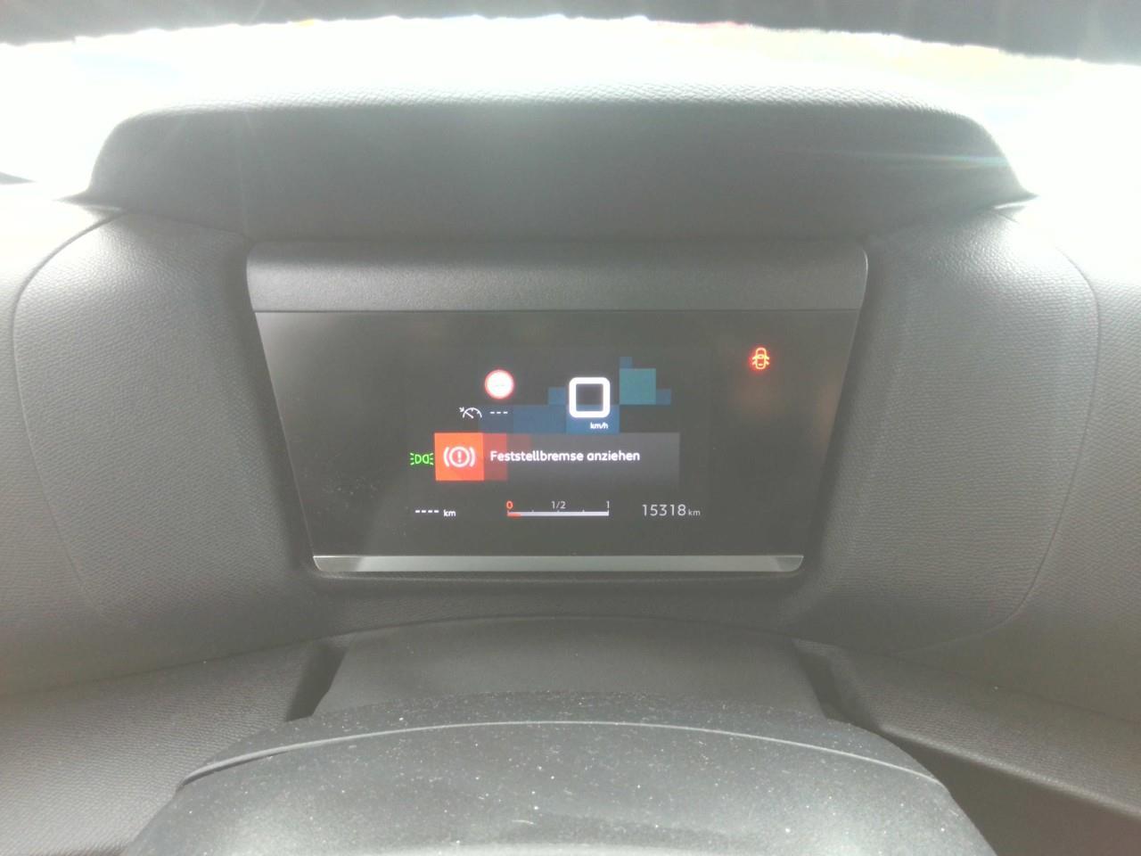 Foto Citroën C4 X 6