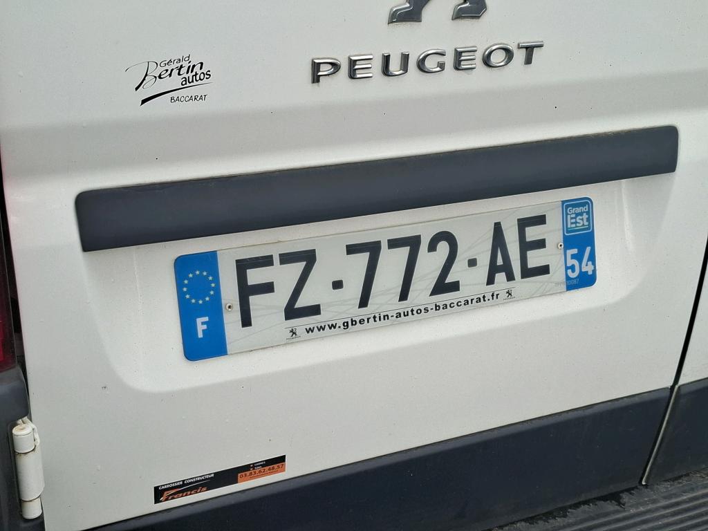Peugeot BOXER TOLE 330 L1H1 BLUEHDI 120 S&S ASPHALT 2021