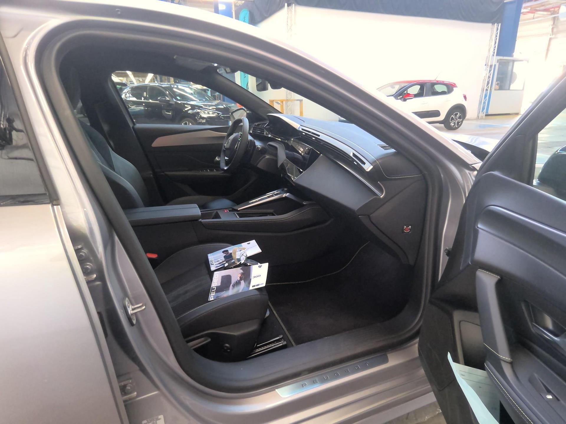 Peugeot 308 PHEV 225 e-EAT8 GT 2024