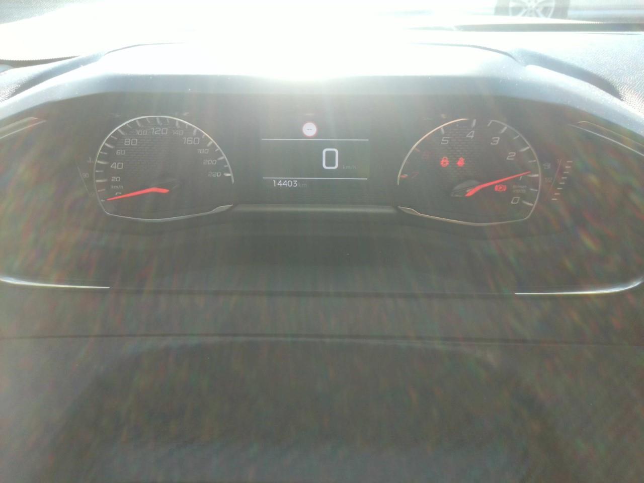 Foto Peugeot 208 9