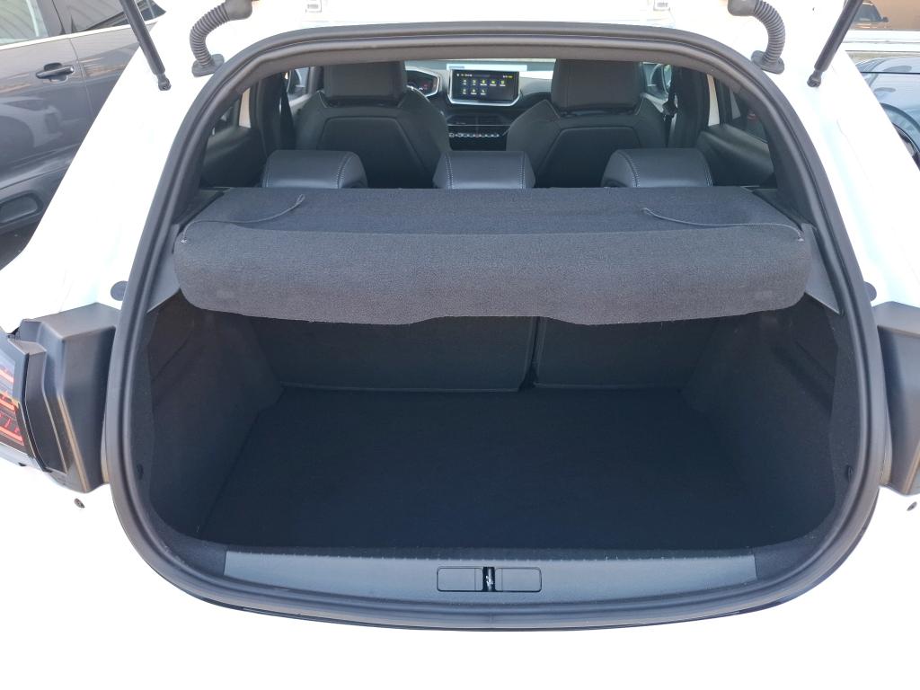 Peugeot 208 Hybrid 136 e-DCS6 GT 2025