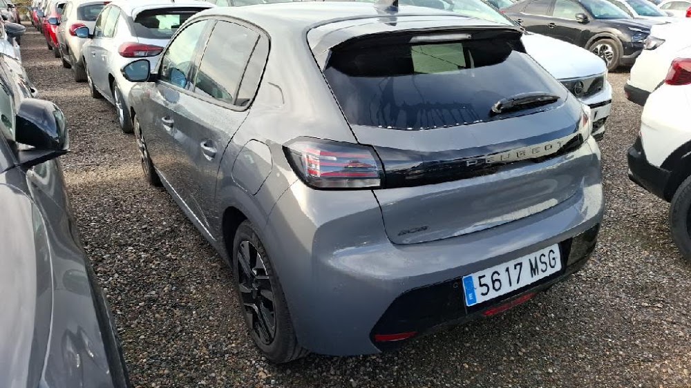 Foto Peugeot 208 6