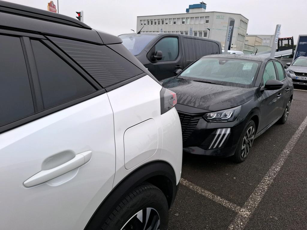 Peugeot 2008 PureTech 130 S&S EAT8 GT 2023