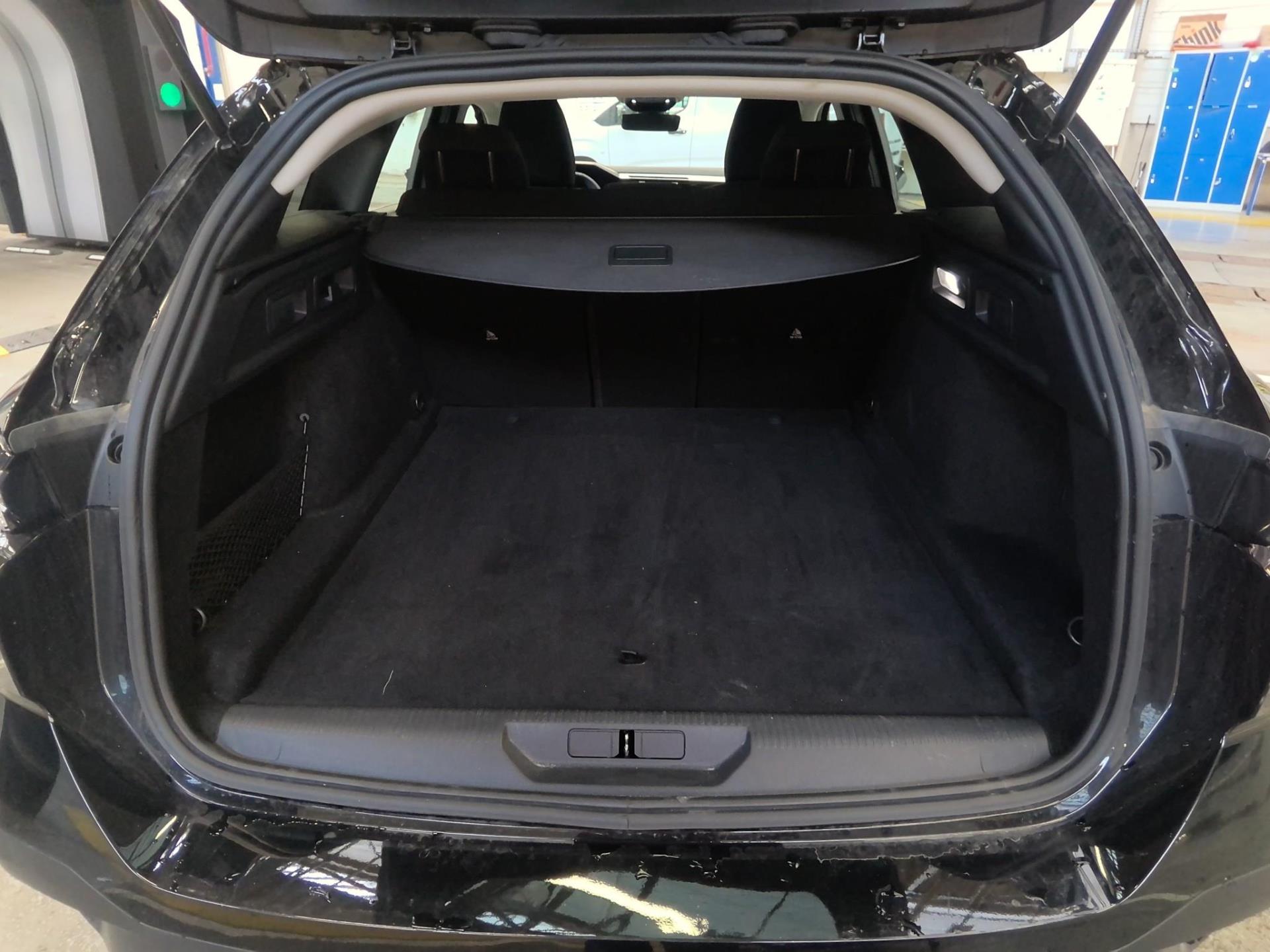 Peugeot 308 SW Hybrid 145 e-DCS6 Style 2025