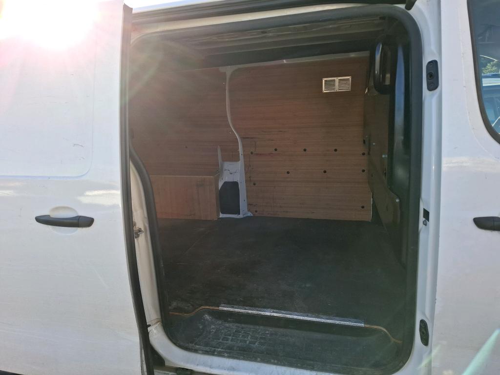 Peugeot EXPERT FGN TOLE STANDARD 2.0  BLUEHDI 120 S&S BVM6 PREMIUM 2018