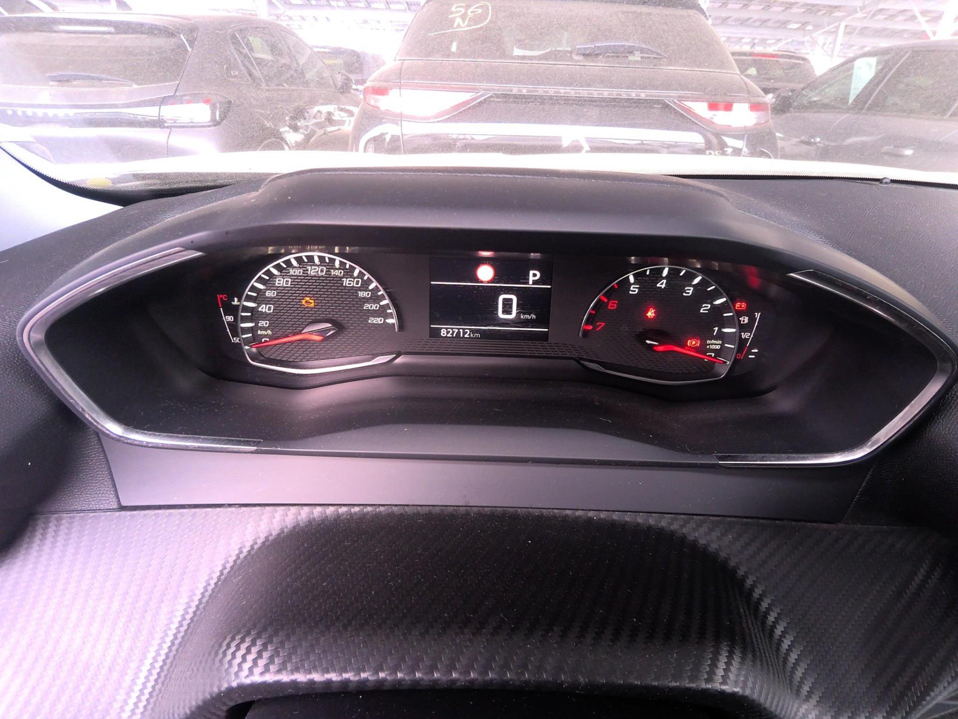 Peugeot 2008 PureTech 130 S&S EAT8 Active Pack 2022