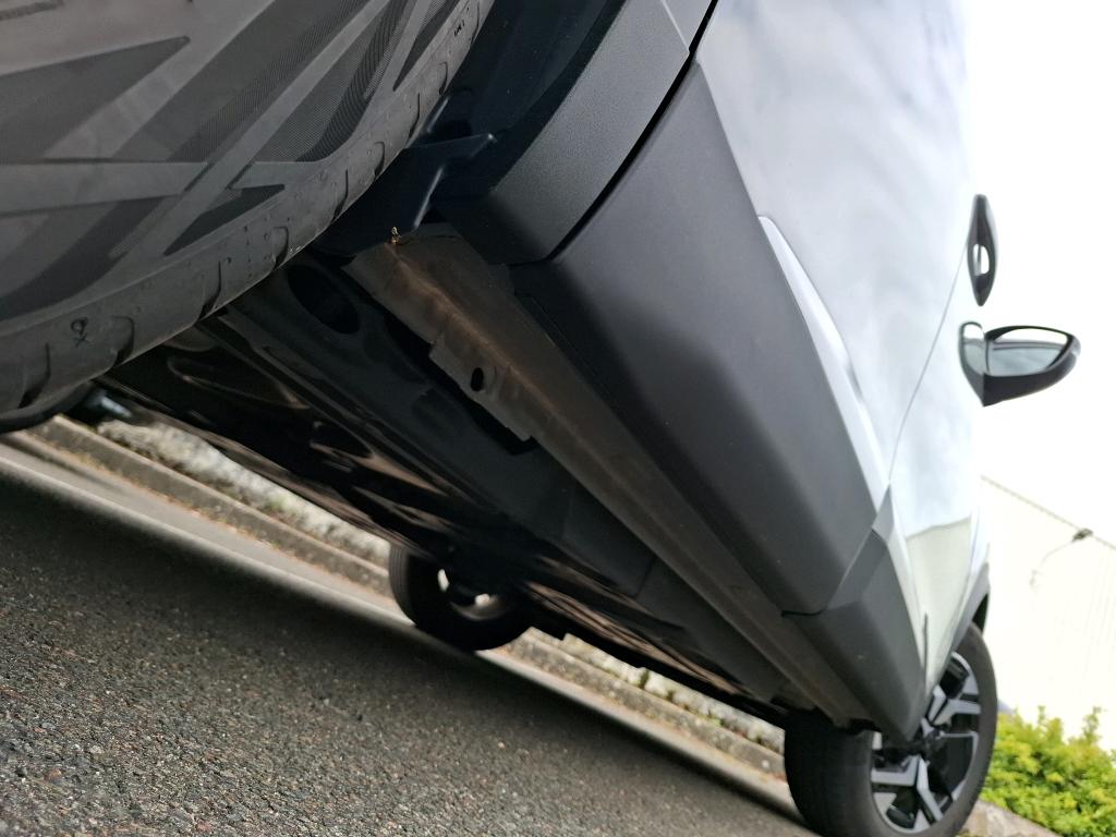 Peugeot 2008 Hybrid 145 e-DCS6 GT 2025