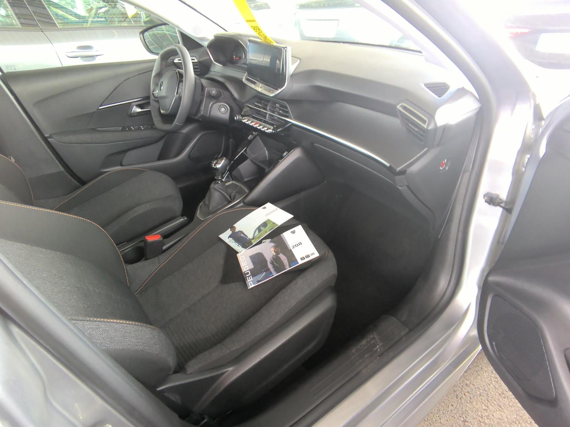 Peugeot 208 100 S&S BVM6 Style 2025