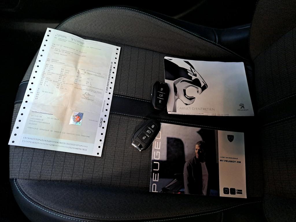 Peugeot 208 BlueHDi 100 S&S BVM6 Allure Pack 2022