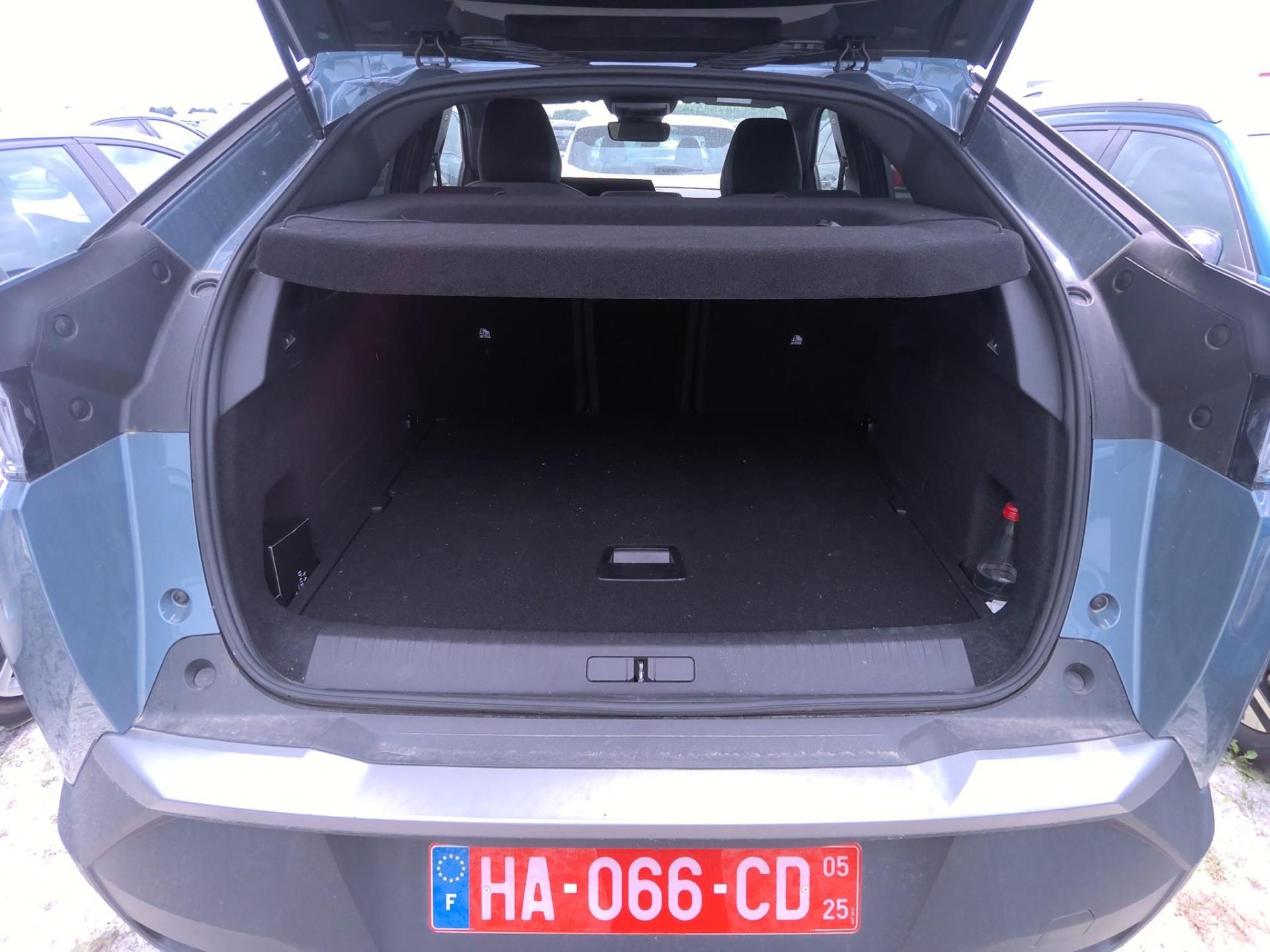 Peugeot 3008 Hybrid 136 e-DCS6 Allure 2024