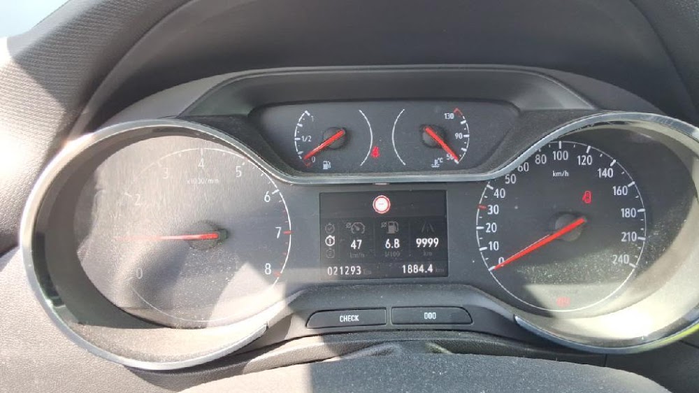 Foto BENELLI Crossland 3