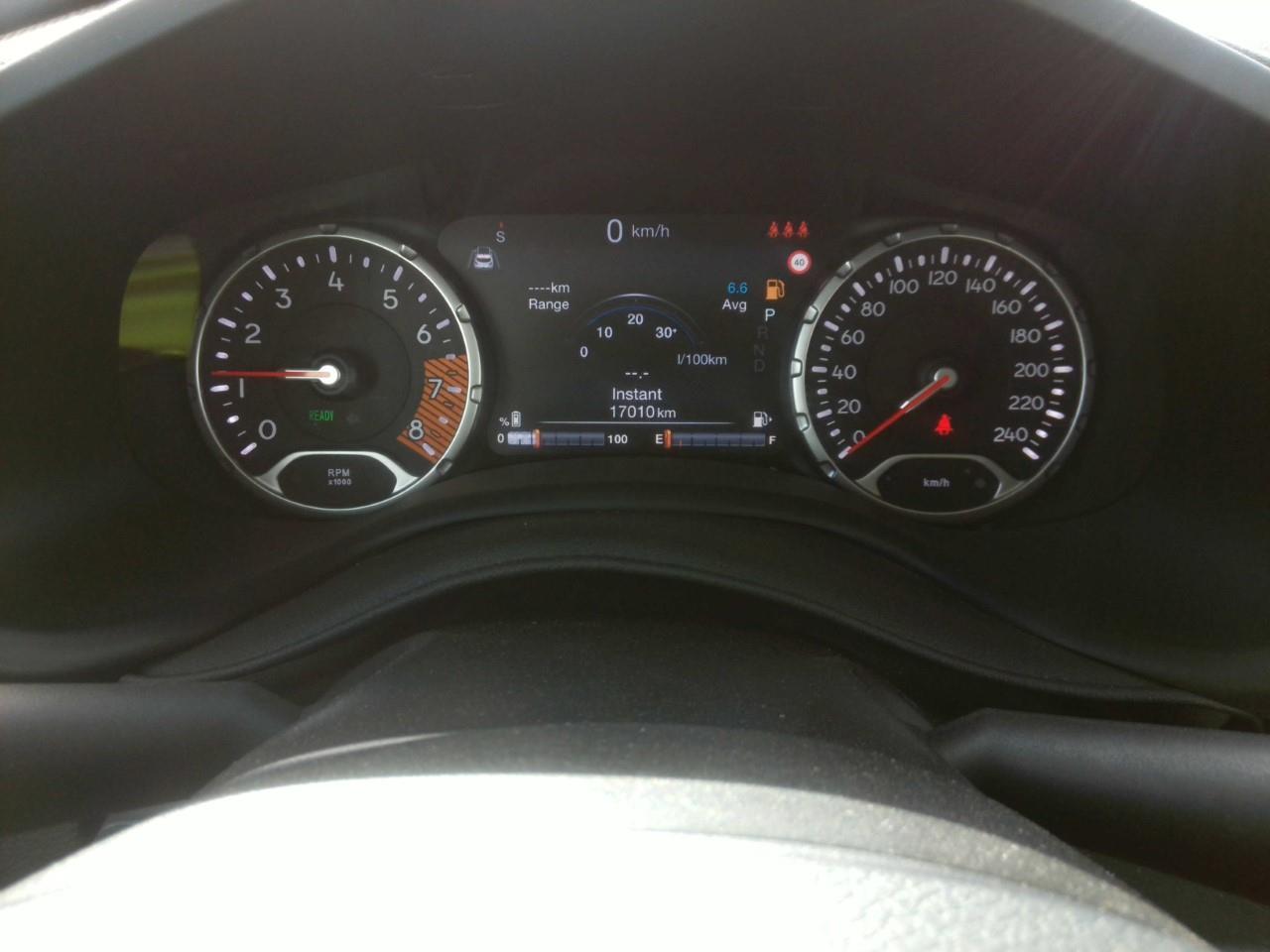 Foto Jeep Renegade 12