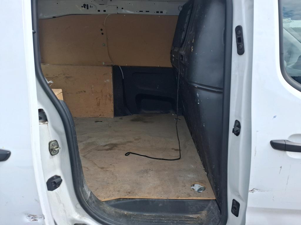 Peugeot PARTNER FOURGON STANDARD 650 KG BLUEHDI 75 BVM5 PREMIUM 2019