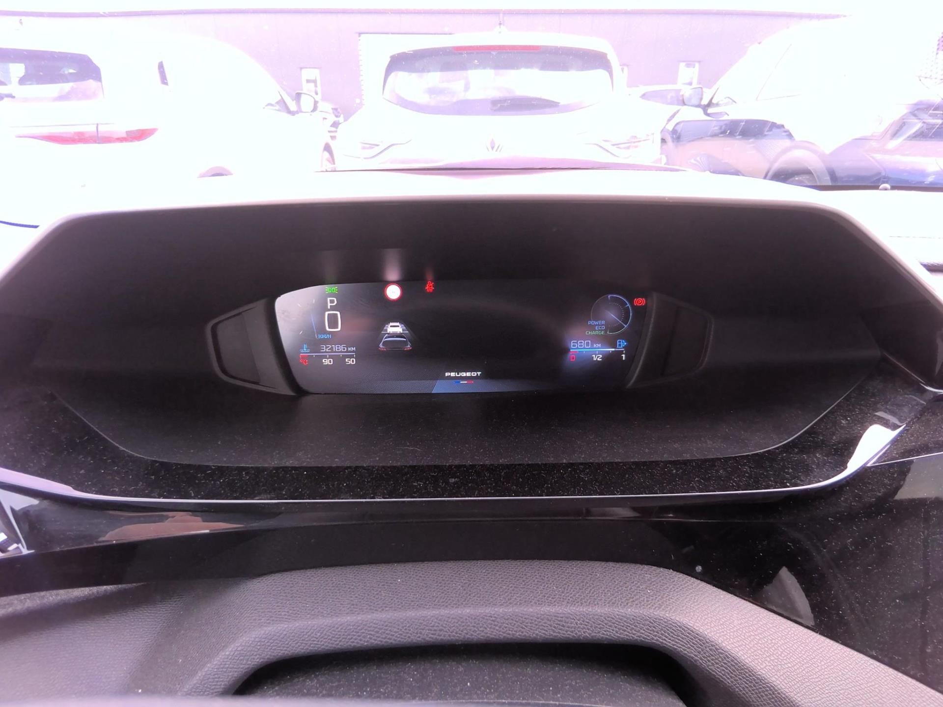 Peugeot 308 Hybrid 145 e-DCS6 Allure 2025