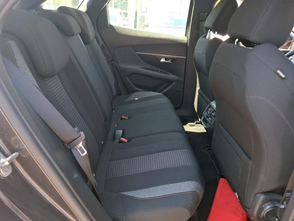 Peugeot 3008 BlueHDi 130ch S&S EAT8 Active Pack 2022