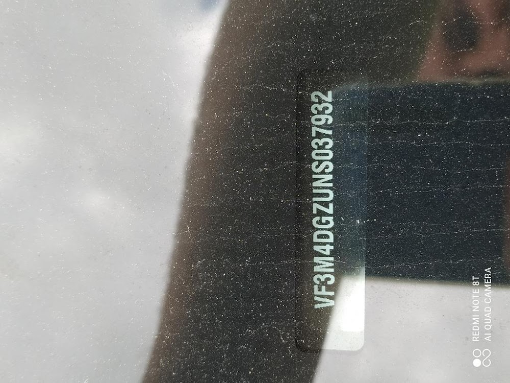 Foto Peugeot 3008 Hybrid 2
