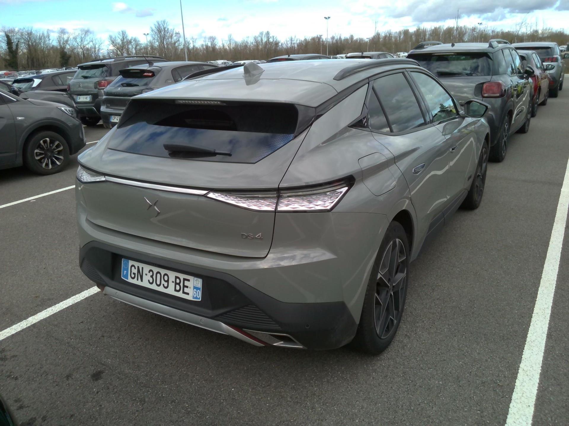 DS DS 4 PureTech 130 EAT8 Cross Rivoli 2023