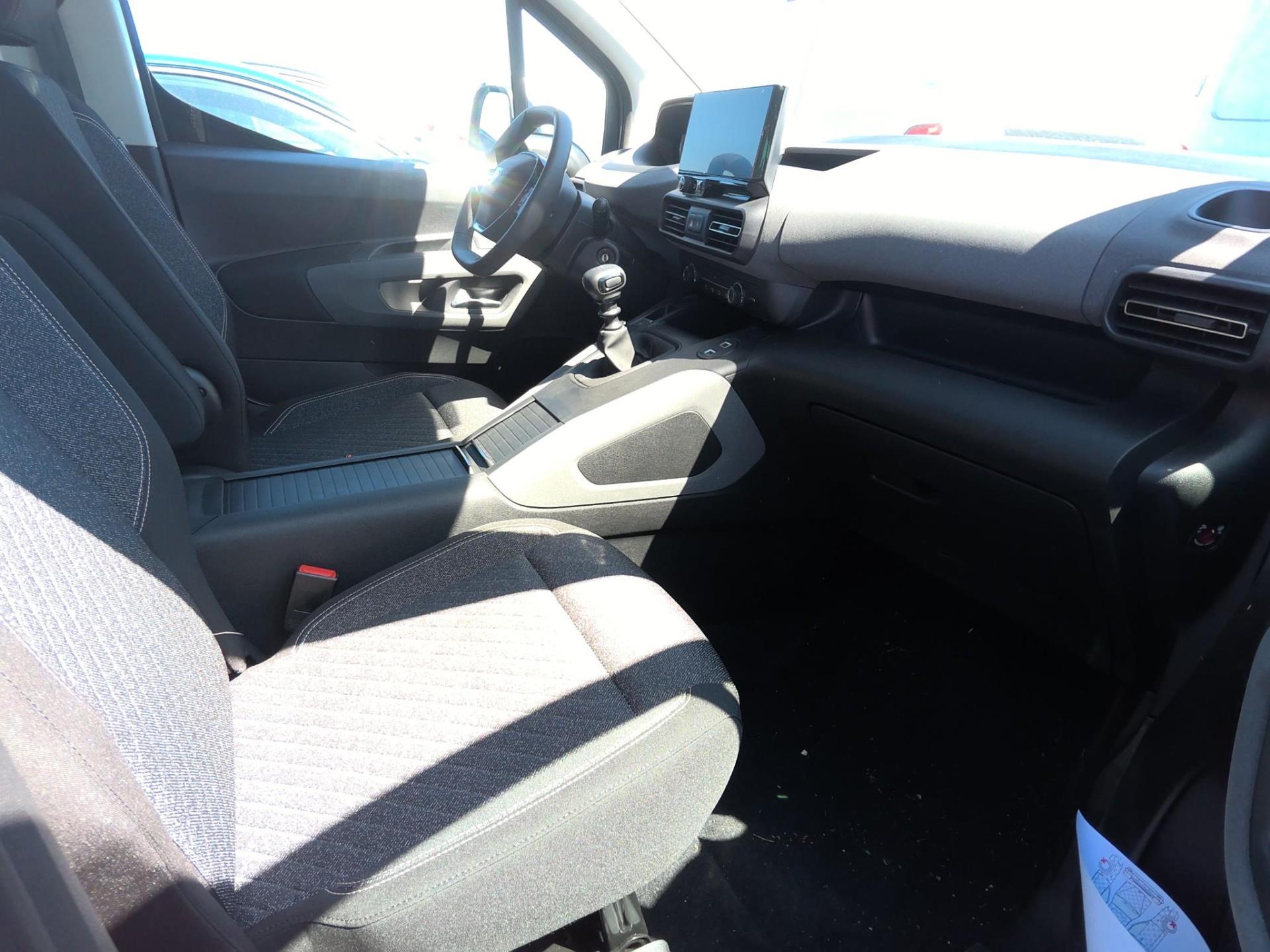 Peugeot Rifter Standard PureTech 110 S&S BVM6 Allure 2025