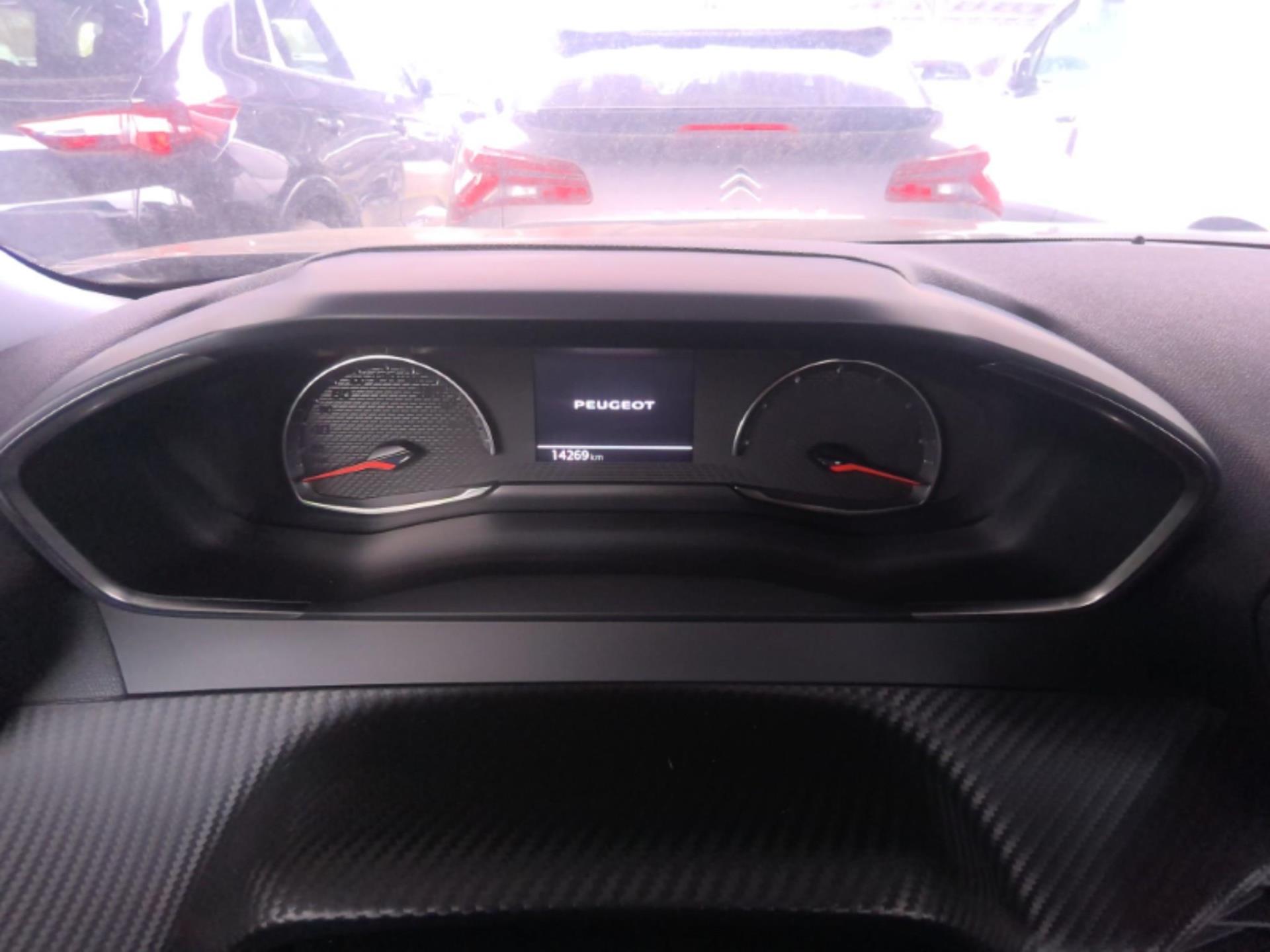 Peugeot 2008 PureTech 130 S&S EAT8 Style 2021
