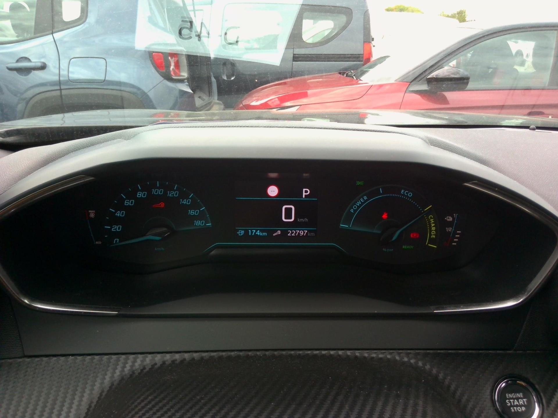 Peugeot 2008 Electrique 136 ch Allure 2023