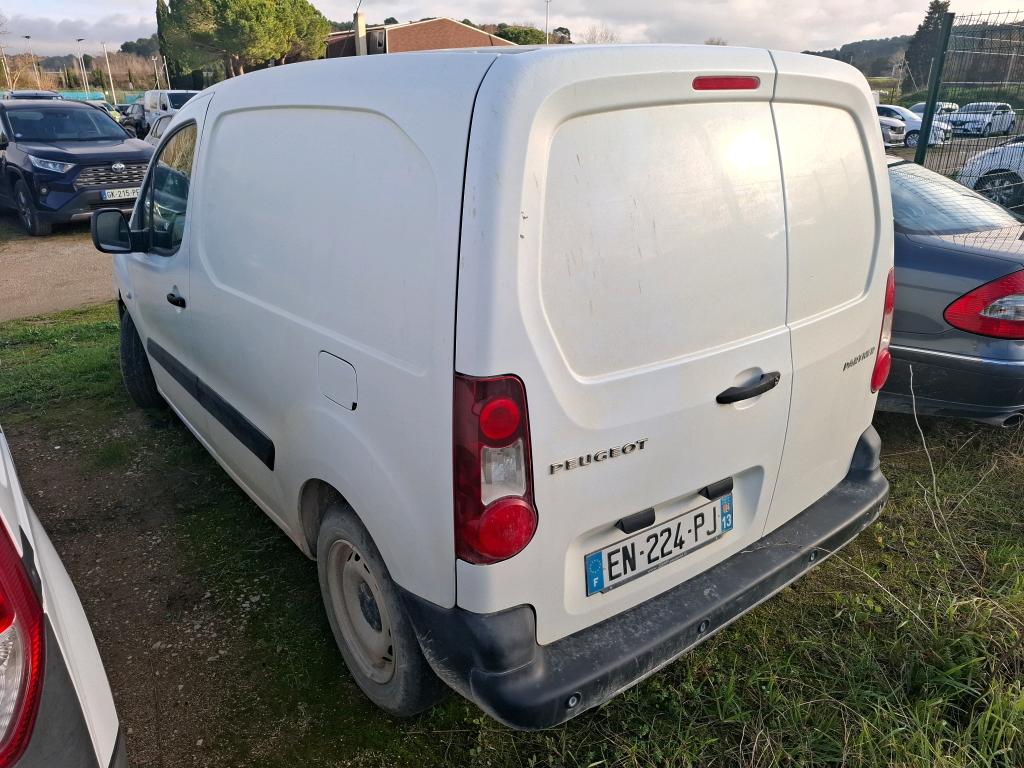 Peugeot PARTNER FOURGON STANDARD 1.6 BLUEHDI 100 BVM5 PREMIUM 2017