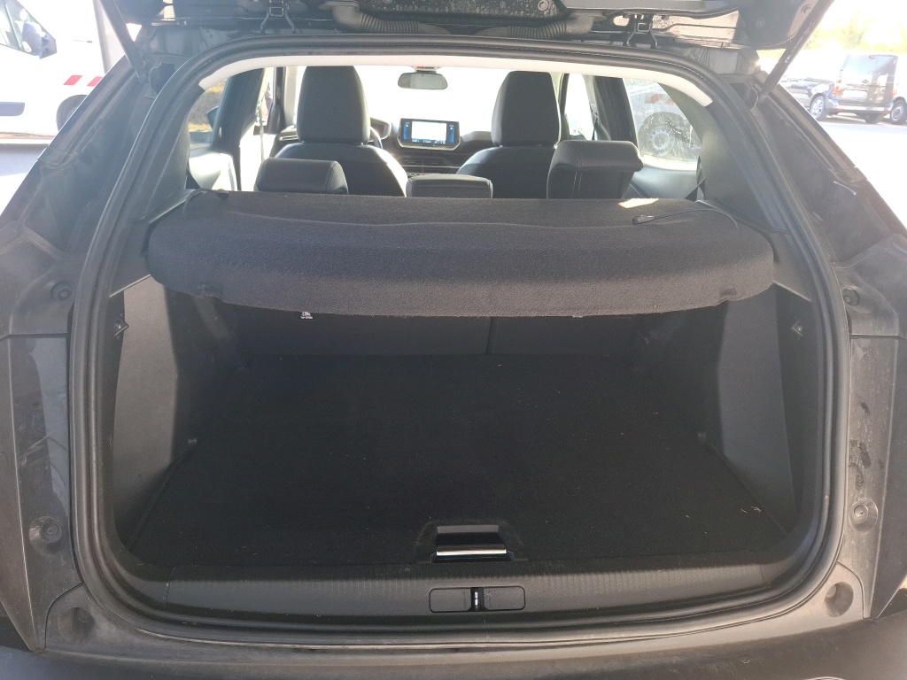 Peugeot 2008 BlueHDi 130 S&S EAT8 Allure Pack 2022