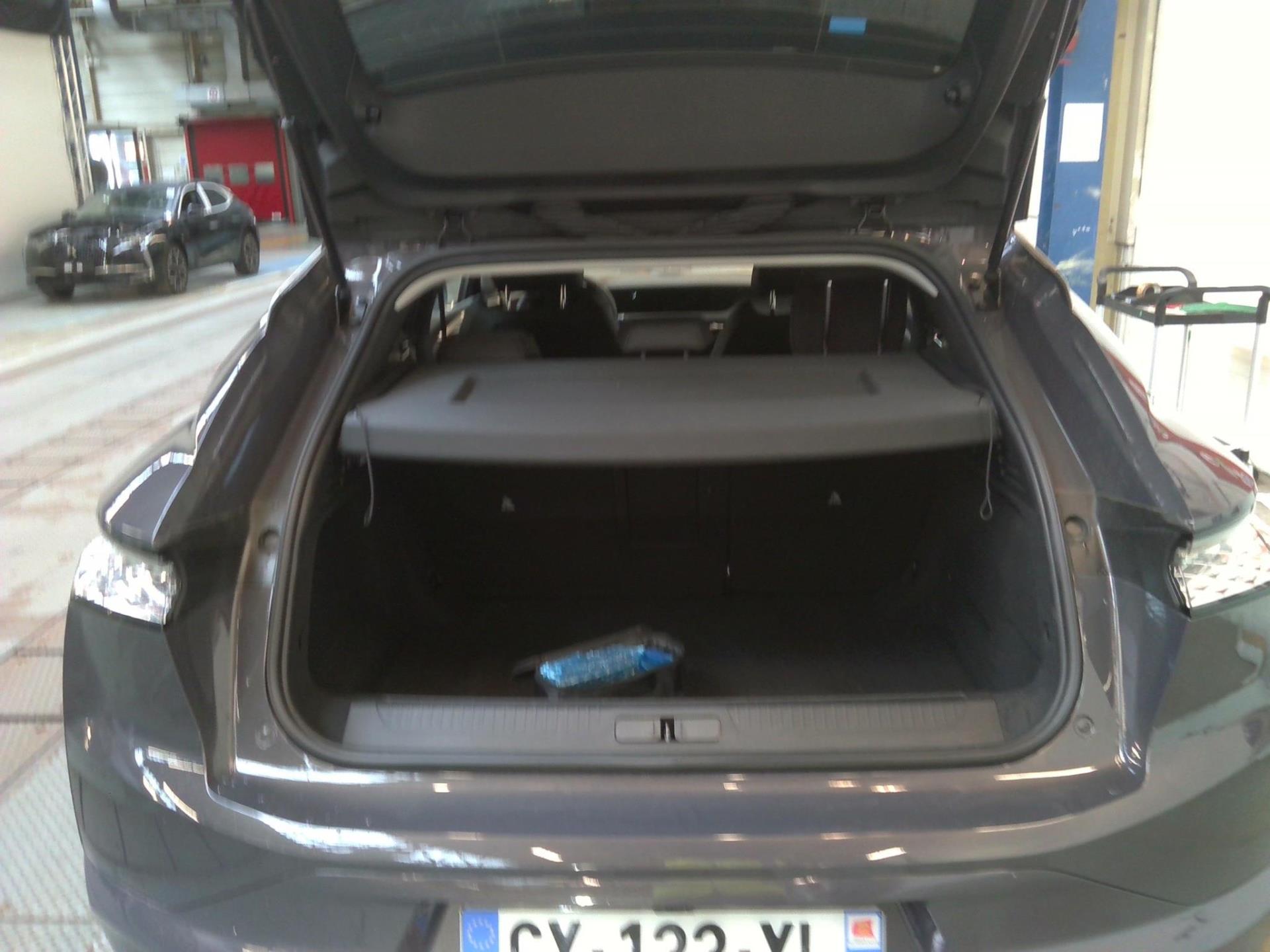 DS DS 4 BlueHDi 130 EAT8 Etoile - Alcantara 2024