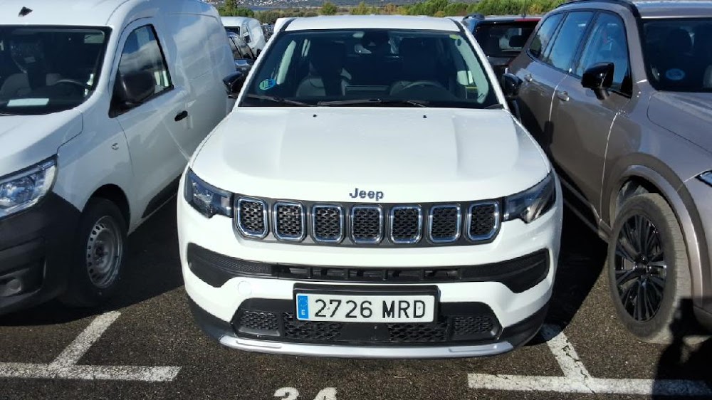 Jeep Compass Compass Altitude 1.5 MHEV 130hp E6df Dct Fwd