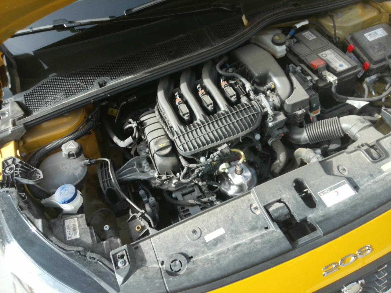 Foto Peugeot 208 10